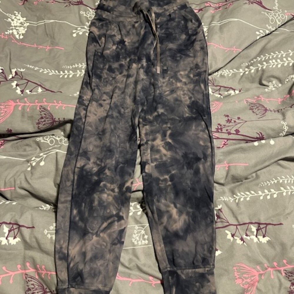lululemon ready to rulu joggers size 4